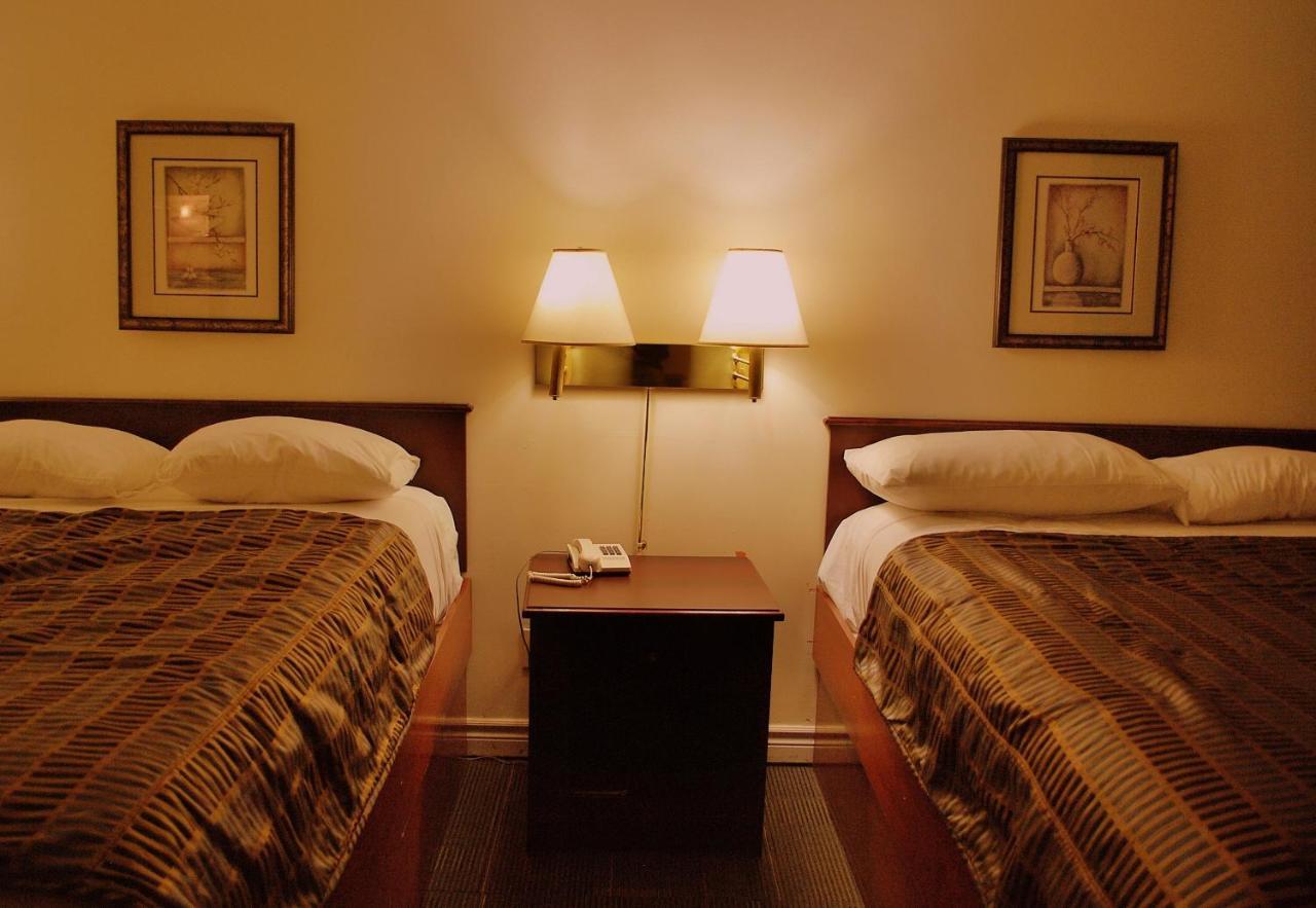 Chomedey Inn Laval Camera foto